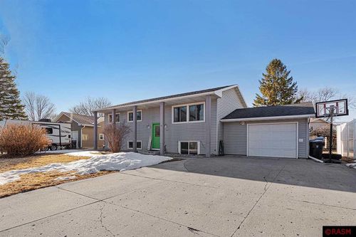 2411 E Main Street, Mankato, MN, 56001 | Card Image