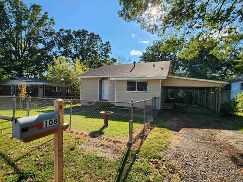 108 Chitwood St, Hot Springs, AR, 71913-4217 | Card Image