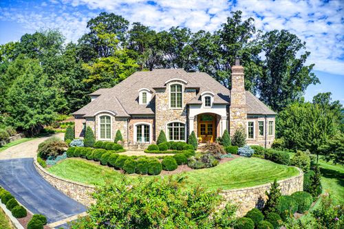 5760 Reserve Point Ln, Roanoke, VA, 24018-7800 | Card Image