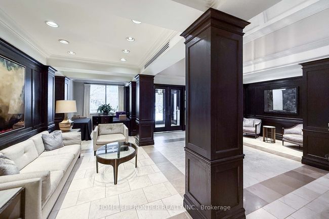 905 - 20 Scrivener Sq, Condo with 2 bedrooms, 1 bathrooms and 1 parking in Toronto ON | Image 26