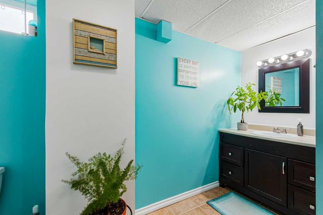 2218 Westview Cres, House other with 4 bedrooms, 2 bathrooms and 6 parking in Bowden AB | Image 20
