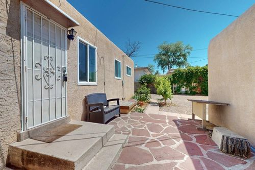 735 Jefferson St Ne, Albuquerque, NM, 87110-6203 | Card Image