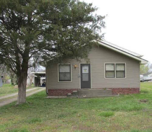 210 W South St, Arma, KS, 66712-9521 | Card Image