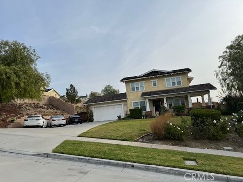 835 Baghdady St, Corona, CA, 92879 | Card Image