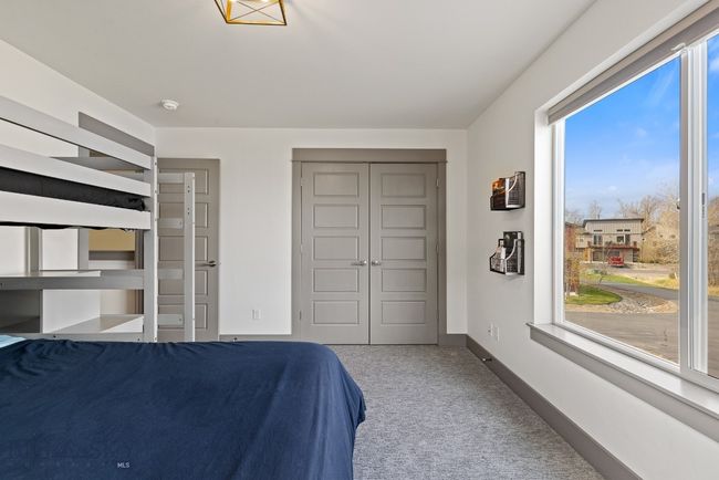 44 Flat Car Ct, Condo with 3 bedrooms, 3 bathrooms and null parking in Bozeman MT | Image 37