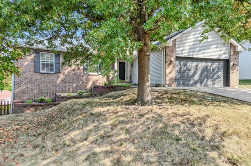 2809 Shingo Ct, Columbia, MO, 65202-4253 | Card Image
