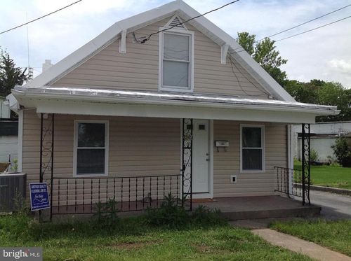 802 E South St, FREDERICK, MD, 21701-5752 | Card Image