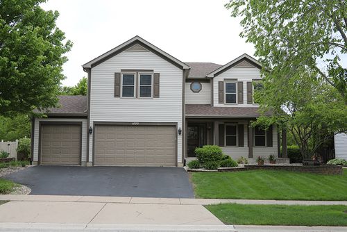 1000 Butterfield Cir E, Shorewood, IL, 60404-8144 | Card Image