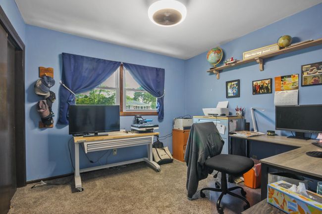 09 Bedroom | Image 9