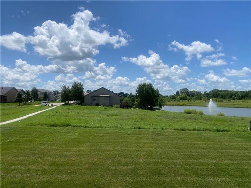 18681 W 193rd St, Spring Hill, KS, 66083-8499 | Card Image