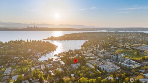 unit-213-150 102nd Ave Se, Bellevue, WA, 98004-6287 | Card Image