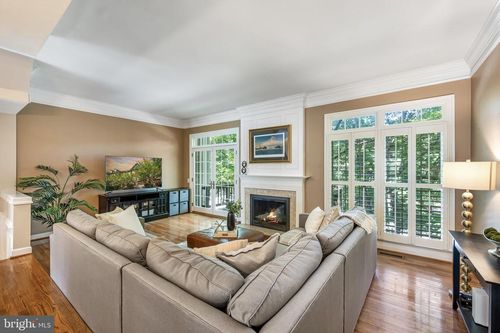4672 Kell Ln, ALEXANDRIA, VA, 22311-4918 | Card Image