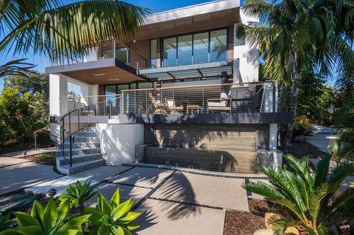 1547 Shoreline Dr, SANTA BARBARA, CA, 93109-2072 | Card Image