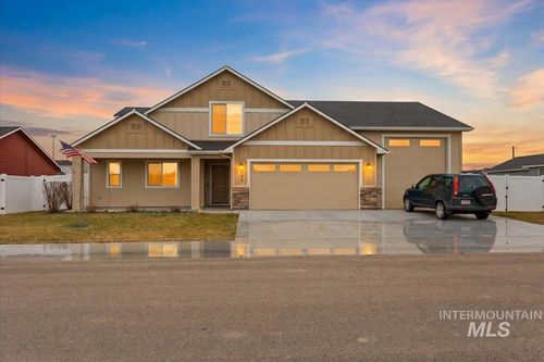 234 Maverick St, Fruitland, ID, 83619-2636 | Card Image