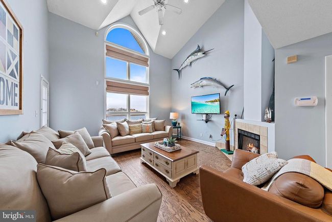 APT-8S - 420 8 Th St, Townhouse with 4 bedrooms, 2 bathrooms and null parking in BEACH HAVEN NJ | Image 14