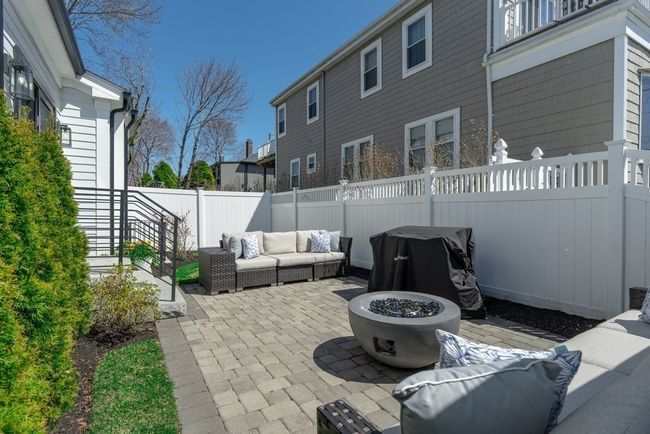 3 - 3 Potter St, Condo with 4 bedrooms, 5 bathrooms and 2 parking in Newton MA | Image 39
