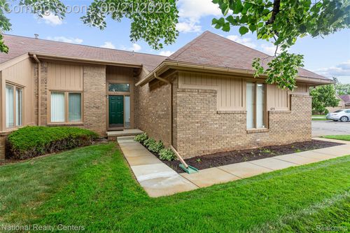6153 Westbrooke Dr, West Bloomfield, MI, 48322-3230 | Card Image