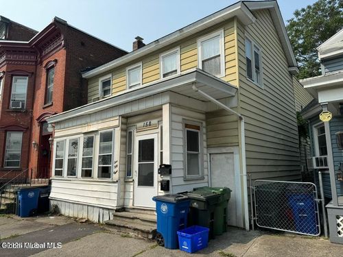 158 Mohawk St, Cohoes, NY, 12047-3015 | Card Image