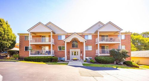 5761 Cheviot Rd, Cincinnati, OH, 45247 | Card Image
