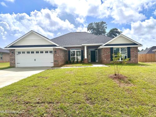 6205 Diamond Ln, Biloxi, MS, 39532-5628 | Card Image