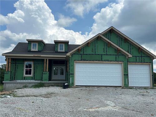 2829 Sw Heartland Rd, Lee's Summit, MO, 64082-4223 | Card Image