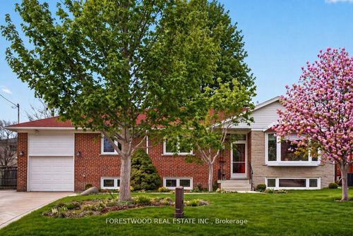 651 Breckenridge Rd, Mississauga, ON, L5A2C7 | Card Image