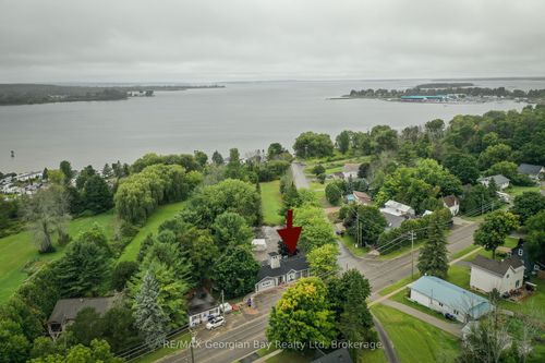 392 William St, Victoria Harbour, ON, L0K2A0 | Card Image