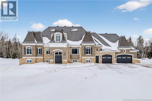 287 Du Tré Carré Ave, Shippagan, NB, E8S1Y3 | Card Image