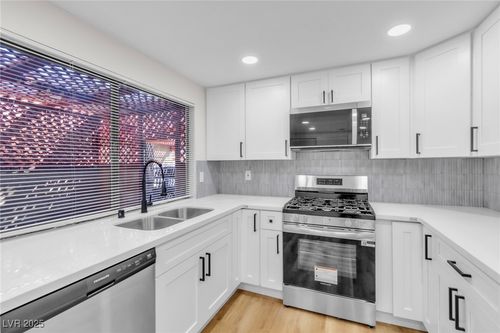 2415 Pickwick Drive, Henderson, NV, 89014 | Card Image