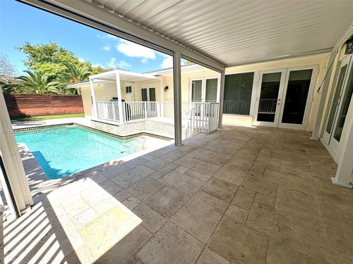0-4190 Pamona Ave, Miami, FL, 33133-6327 | Card Image