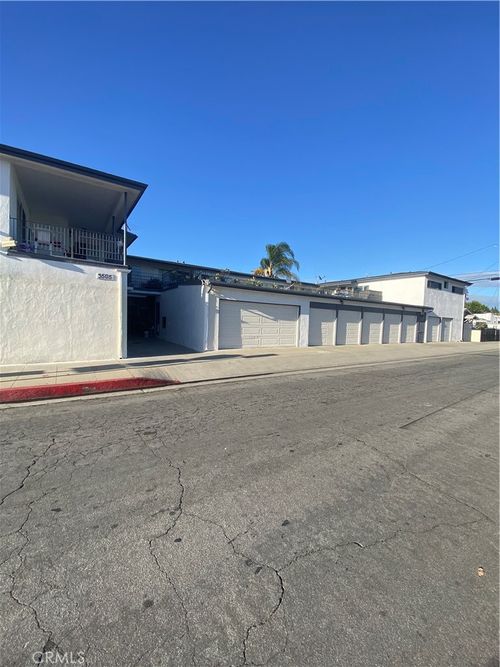 3505 Michigan, South Gate, CA, 90280 | Card Image