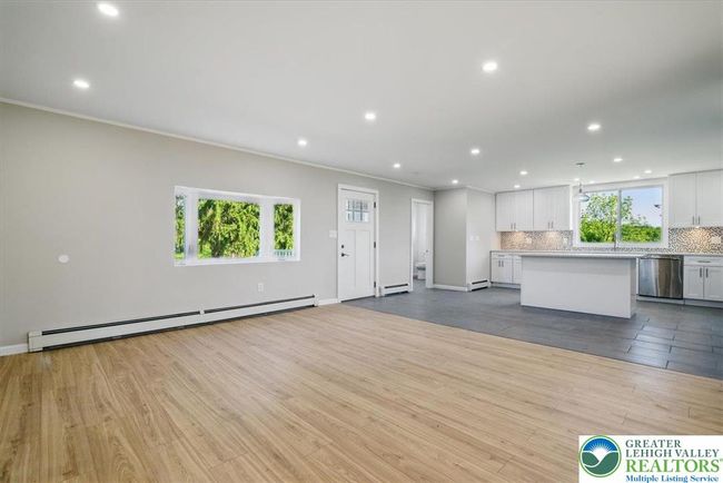 Open concept floor plan | Image 16