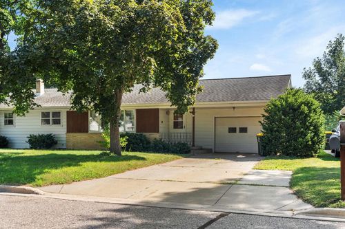 50 6th Street, Prairie Du Sac, WI, 53578 | Card Image