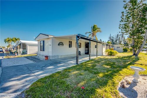 7126 Ladyfish Dr, St. James City, FL, 33956-2723 | Card Image
