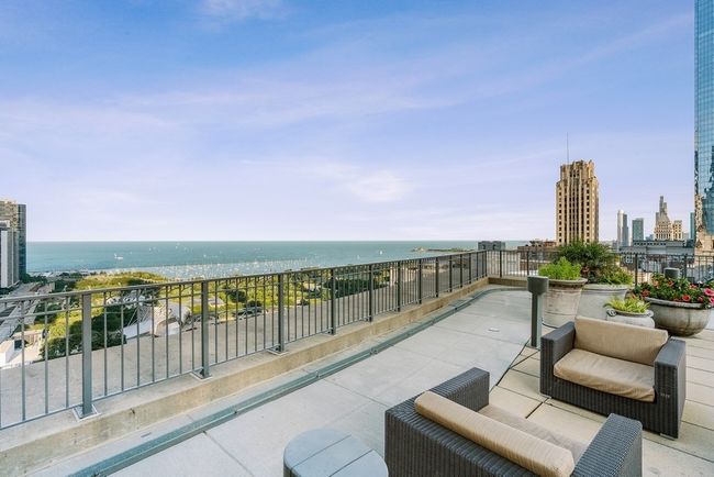 APT-3102 - 130 N Garland Ct, Home with 3 bedrooms, 2 bathrooms and null parking in CHICAGO IL | Image 40