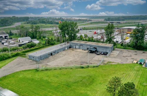 9651 152nd Ave Ne, Columbus, MN, 55025-9490 | Card Image