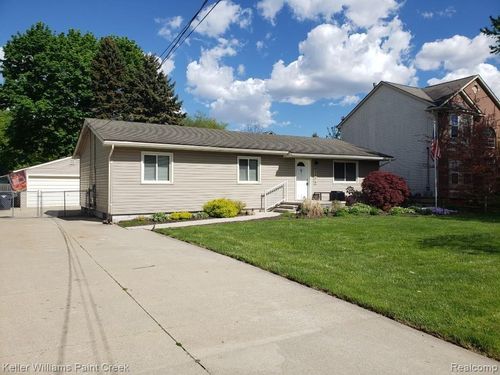 3136 Kilmer Dr, Troy, MI, 48083-5023 | Card Image