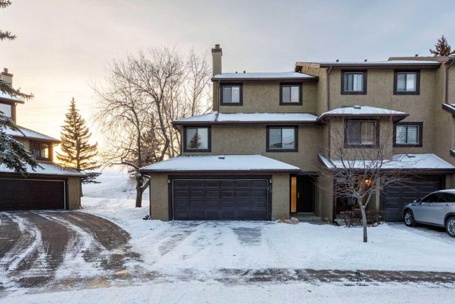 58 Glamis Gardens Sw, Home with 2 bedrooms, 2 bathrooms and 4 parking in Calgary AB | Image 36