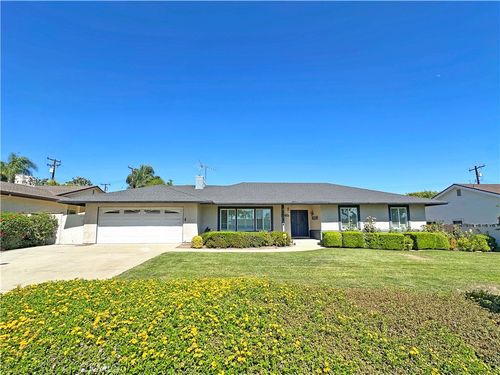 1562 Whittier Ave, Claremont, CA, 91711 | Card Image