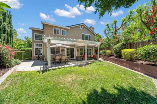 569 Apple Hill Dr, Brentwood, CA, 94513-2680 | Card Image