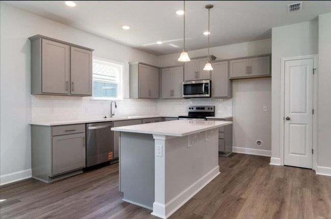 Compton View 3 Kitchen Premier Calm | Image 6