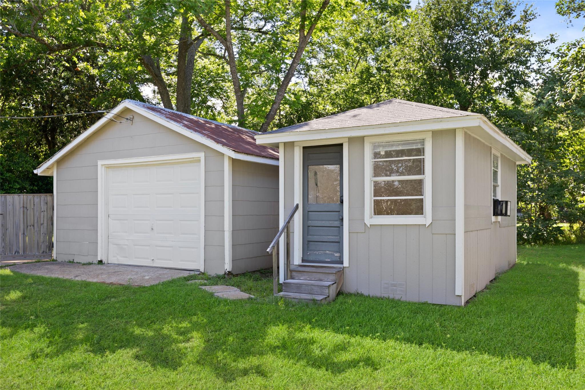 Residential Lease in Bellville 4