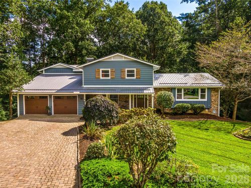 135 Dogwood Dr, Brevard, NC, 28712-3809 | Card Image