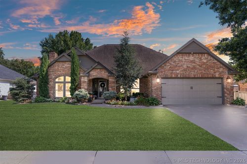 505 Ocala St, Broken Arrow, OK, 74011-8824 | Card Image