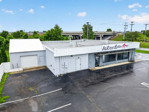 200 Sivley Rd, Hopkinsville, KY, 42240-7906 | Card Image