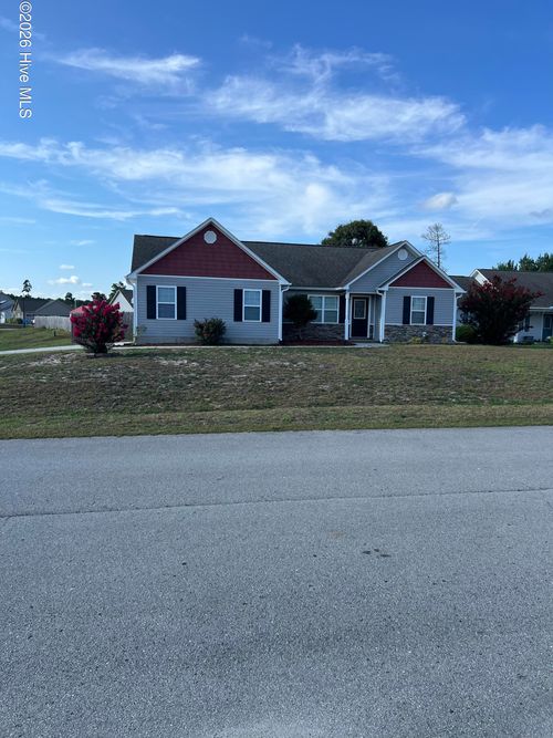 400 Duncan Dr, Richlands, NC, 28574-8482 | Card Image