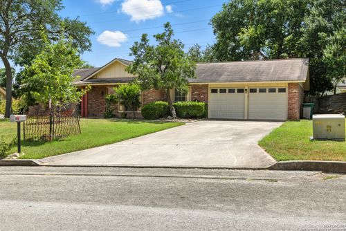 106 Laural Ln, Universal City, TX, 78148-3514 | Card Image