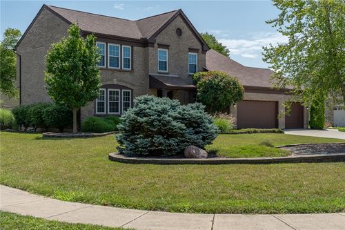 2494 Silver Springs Ct, Beavercreek, OH, 45431-5673 | Card Image