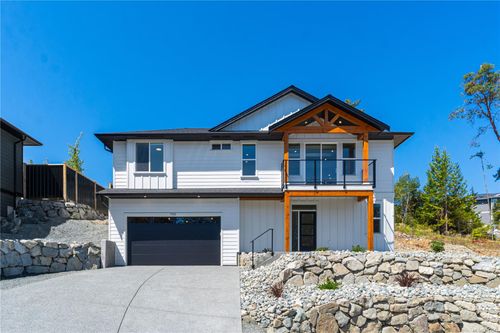 702 Stringer Way, Ladysmith, BC, V9G0A7 | Card Image