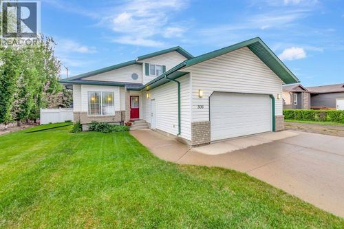 506 2nd Street E, Maidstone, SK, S0M1M0 | Card Image